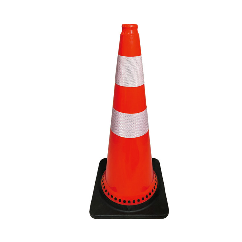 TC102 PVC traffic cone